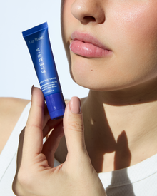 Barrier Restoring Lip Mask in Cucumber